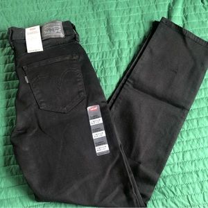 Levi’s Classic Straight Midrise Black Denim Jeans 26w/30L Size 2- Medium NWT